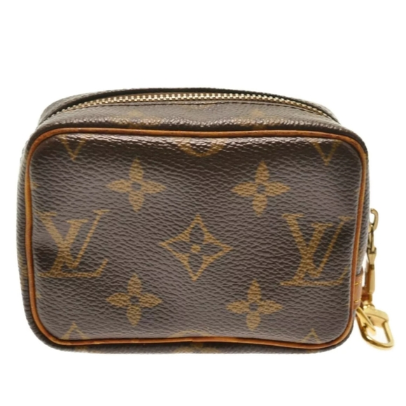 Louis Vuitton Wapity Pouch - Picture 8 of 12
